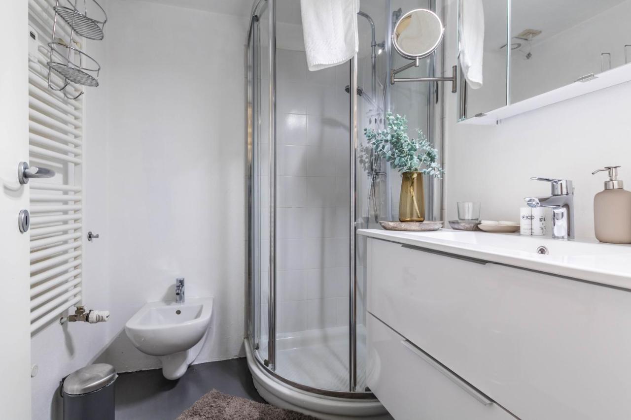 Joivy Modern Studio Near City Centre Appartement Milaan Buitenkant foto